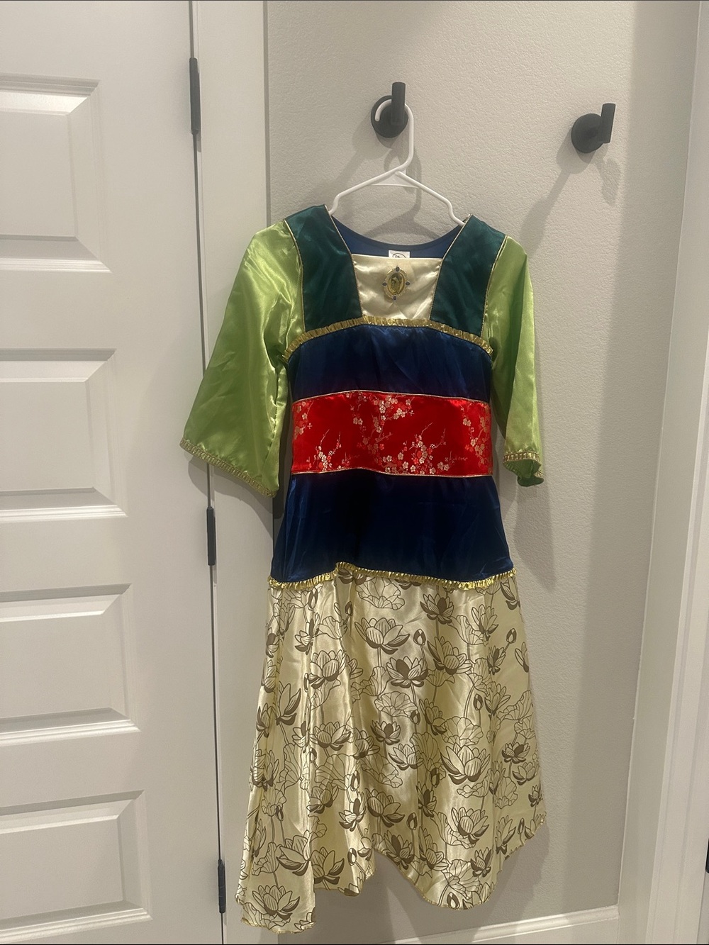 EUC Disney Princess Mulan Halloween Costume Dress Girls Size 9 10